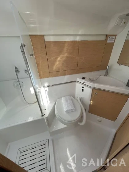 Elan 45 Impression - Yacht Charter Sailica