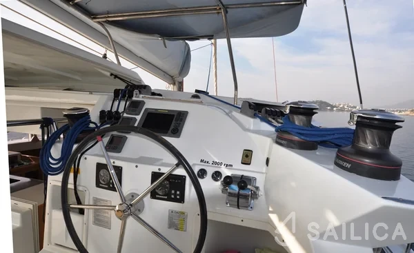 Lagoon 421 - Yacht Charter Sailica