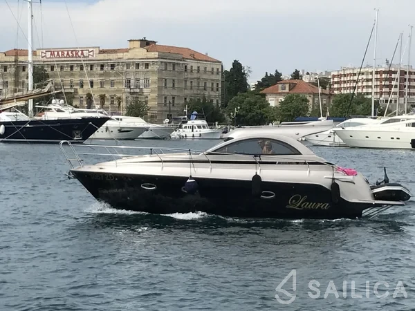 Mirakul 30 - Yacht Charter Sailica