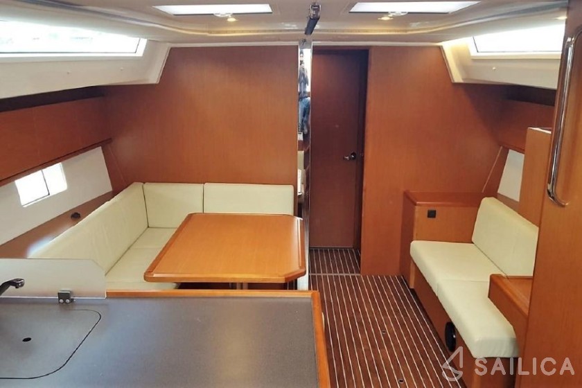 Bavaria C45 - Yacht Charter Sailica