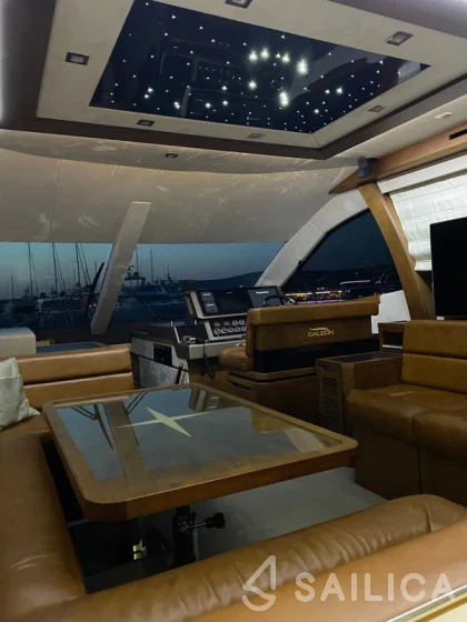 Galeon 550 Sky - Yacht Charter Sailica