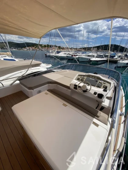 Sessa Fly 47 - Yacht Charter Sailica