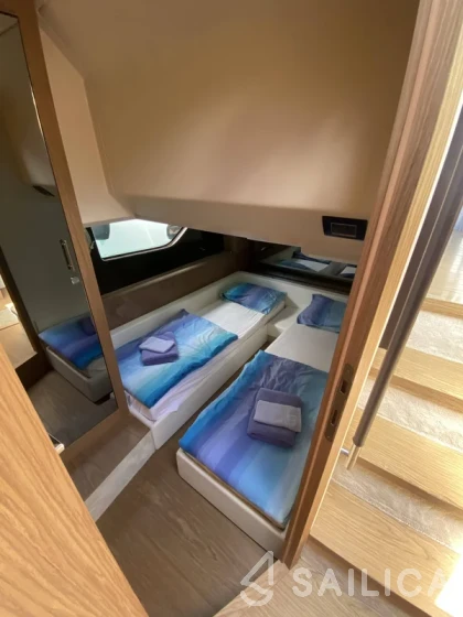 Sessa Fly 47 - Yacht Charter Sailica