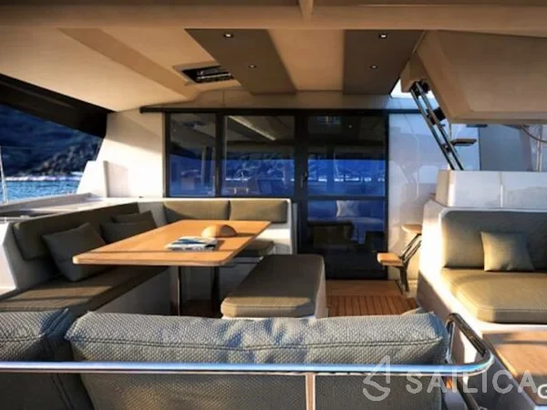 Astréa 42 - Yacht Charter Sailica
