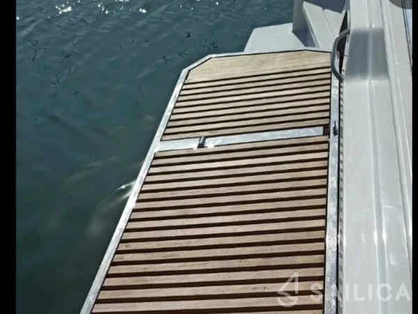Astréa 42 - Yacht Charter Sailica