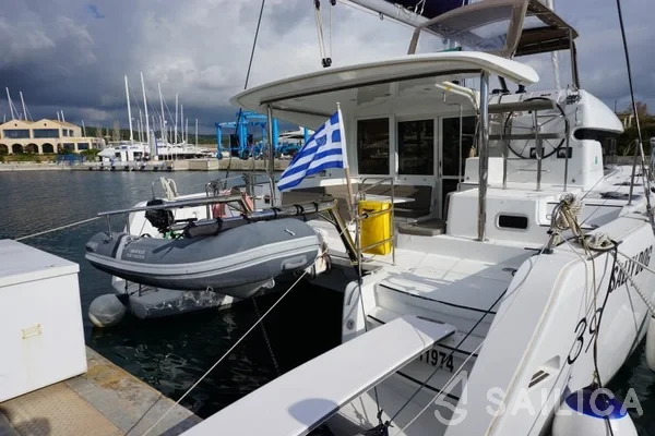 Lagoon 39 - Yacht Charter Sailica