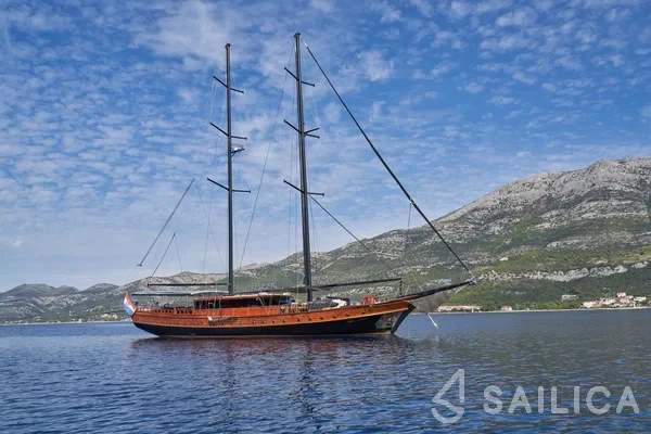 Gulet - Yacht Charter Sailica