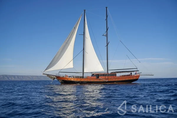 Gulet - Yacht Charter Sailica