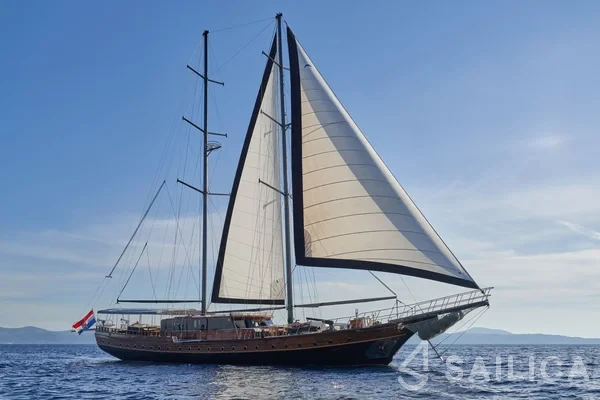 Gulet - Yacht Charter Sailica