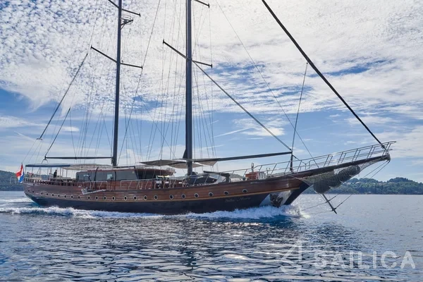 Gulet - Yacht Charter Sailica