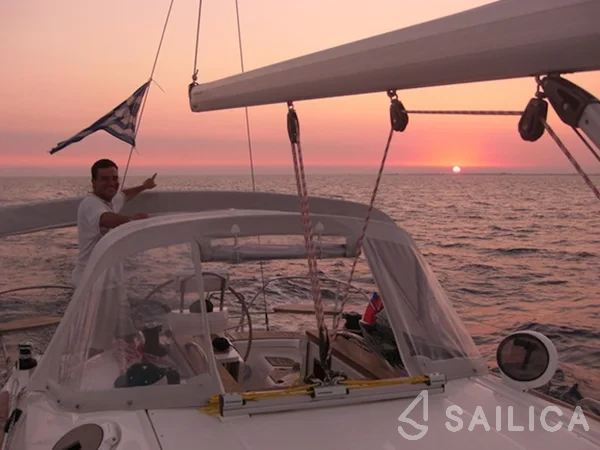 Elan 384 Impression - Yacht Charter Sailica