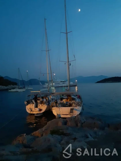 Elan 384 Impression - Yacht Charter Sailica