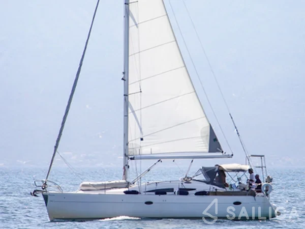 Elan 384 Impression - Yacht Charter Sailica