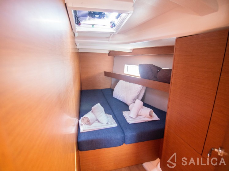 Sun Odyssey 440 - Yacht Charter Sailica
