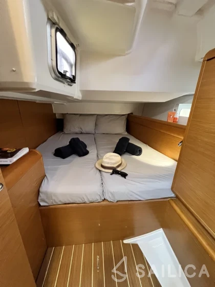Sun Odyssey 439 - Yacht Charter Sailica