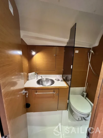 Sun Odyssey 439 - Yacht Charter Sailica
