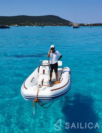 Vismara V71 - Yacht Charter Sailica