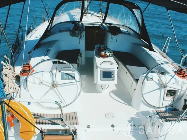 Cyclades 43.4 - Yacht Charter Sailica
