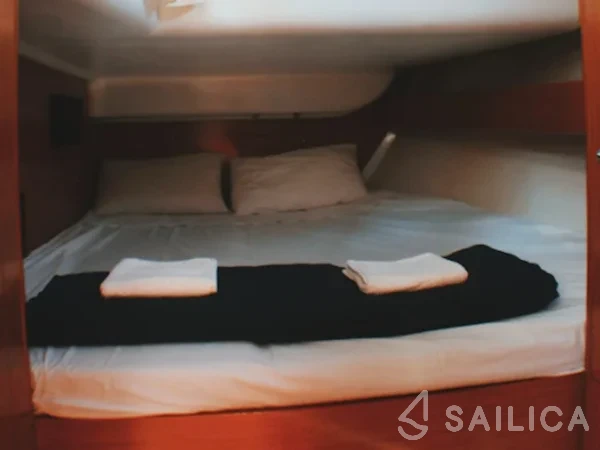 Cyclades 43.4 - Yacht Charter Sailica