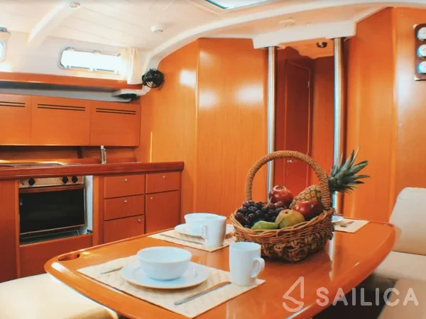 Cyclades 43.4 - Yacht Charter Sailica