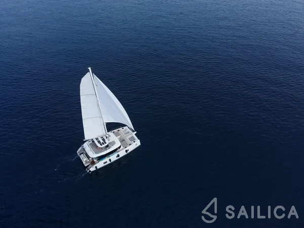 Sunreef 60 - Yacht Charter Sailica