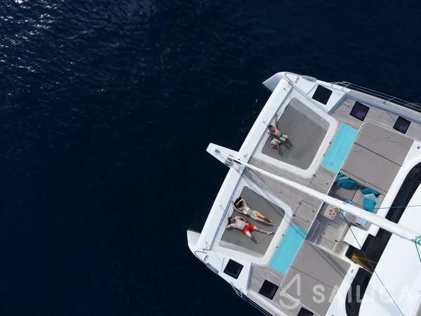 Sunreef 60 - Yacht Charter Sailica