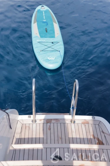 Sunreef 60 - Yacht Charter Sailica