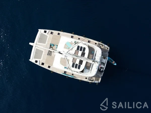 Sunreef 60 - Yacht Charter Sailica