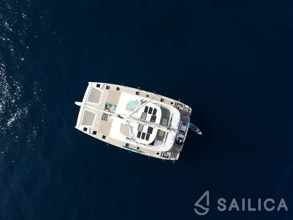 Sunreef 60 - Yacht Charter Sailica