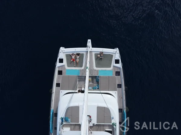 Sunreef 60 - Yacht Charter Sailica