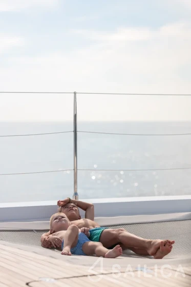 Sunreef 60 - Yacht Charter Sailica