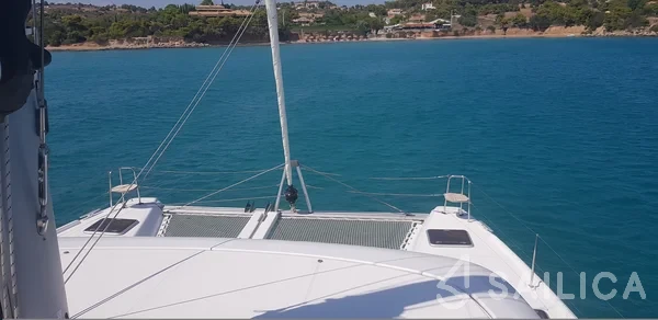Lagoon 42 - Yacht Charter Sailica