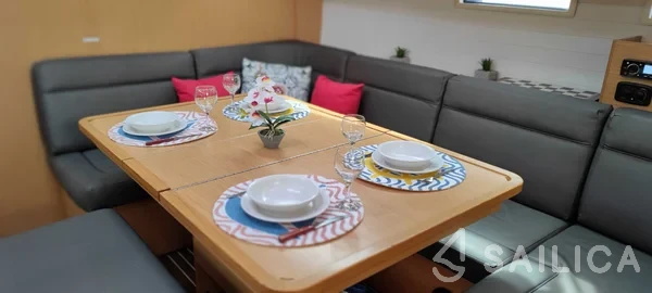 Bavaria 46 Cruiser - Yacht Charter Sailica