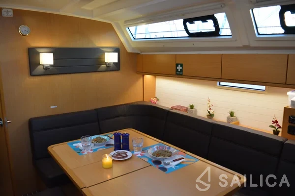 Bavaria 46 Cruiser - Yacht Charter Sailica
