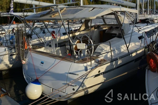 Bavaria 46 Cruiser - Yacht Charter Sailica