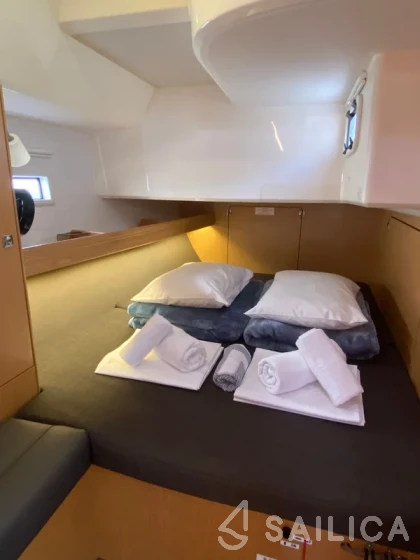 Bavaria 46 Cruiser - Yacht Charter Sailica