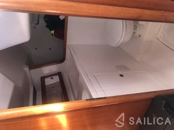 Elan 333 - Yacht Charter Sailica