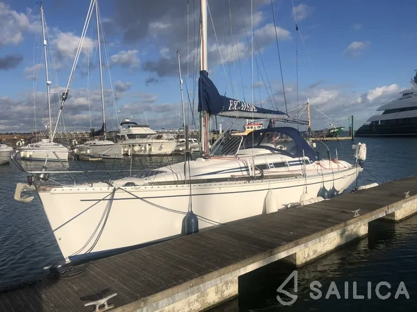 Elan 333 - Yacht Charter Sailica