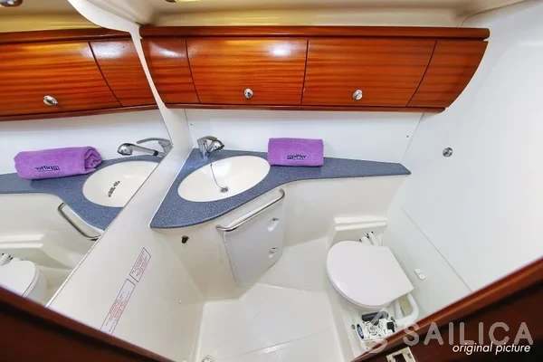 Bavaria 44 - Yacht Charter Sailica