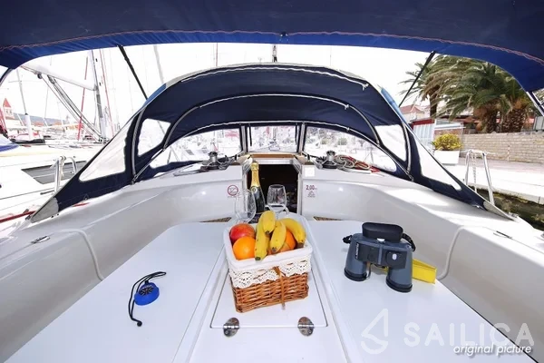 Bavaria 44 - Yacht Charter Sailica