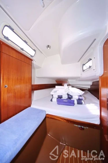 Bavaria 44 - Yacht Charter Sailica