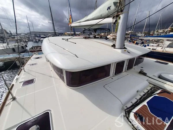 Lagoon 400 - Yacht Charter Sailica