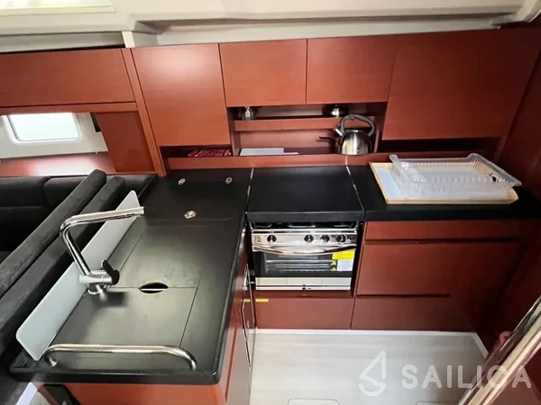 Hanse 458 - Yacht Charter Sailica