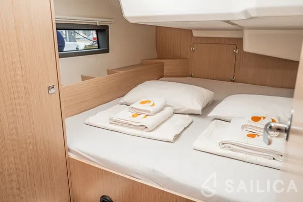Bavaria C42 - Yacht Charter Sailica