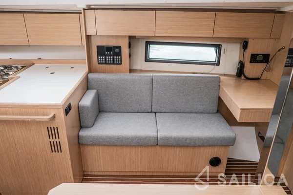 Bavaria C42 - Yacht Charter Sailica