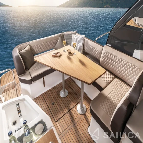 Bavaria 33 Sport - Yacht Charter Sailica