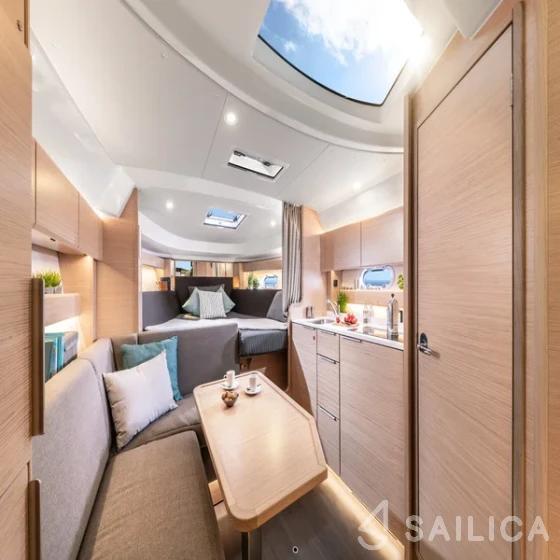 Bavaria 33 Sport - Yacht Charter Sailica