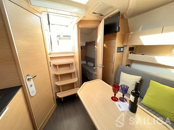 Bavaria 33 Sport - Yacht Charter Sailica