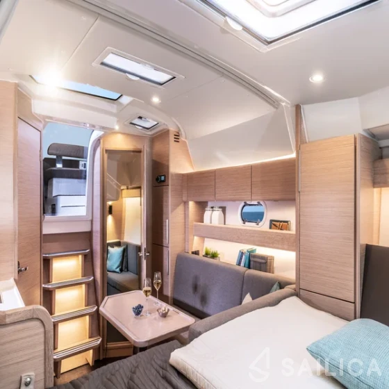 Bavaria 33 Sport - Yacht Charter Sailica