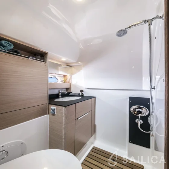 Bavaria 33 Sport - Yacht Charter Sailica